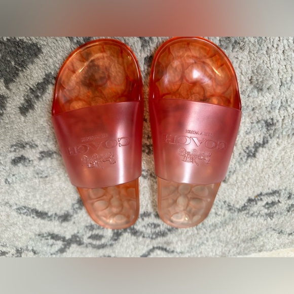 Size 8 Coach Ulyssa slides - Picture 3 of 6